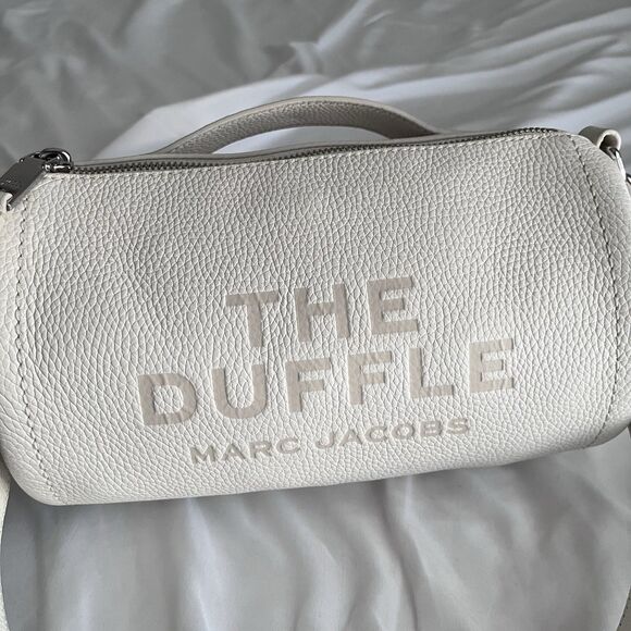 Marc Jacobs Women's The Duffle Bag White Leather Crossbody W/ Dust Bag - Picture 3 of 12
